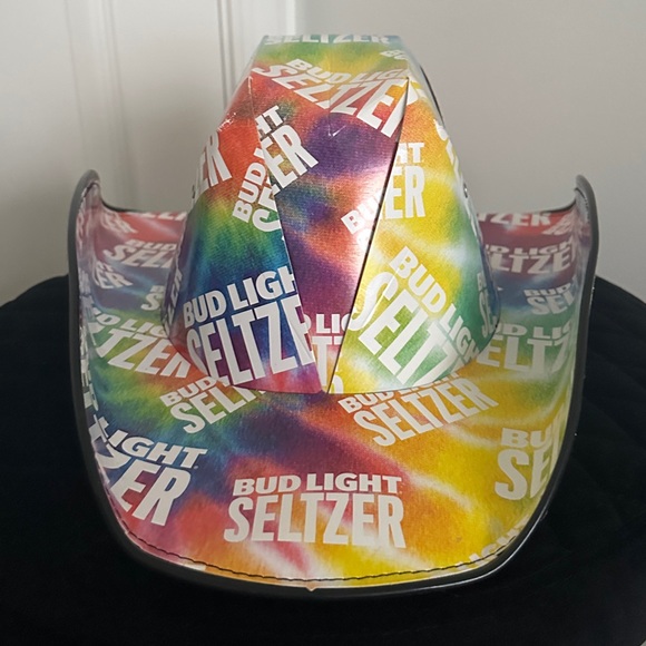 LIMITED EDITION Bud Light Seltzer Rainbow Cardboard Cowboy Hat - Picture 3 of 8